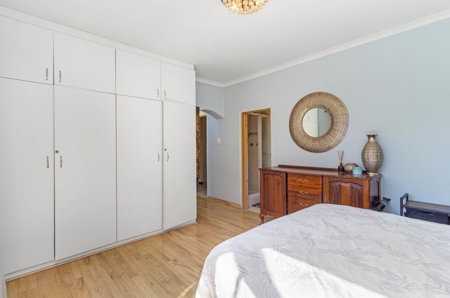 6 Bedroom Property for Sale in Tijgerhof Western Cape
